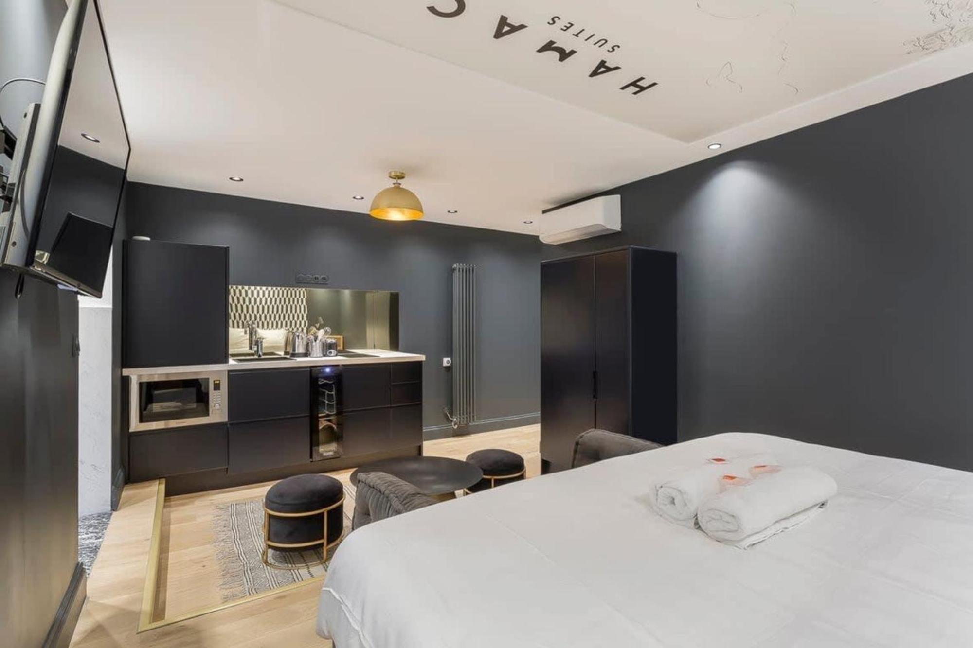 Victor Hugo Romantic Suite - Sauna Et Balneo Лион Экстерьер фото