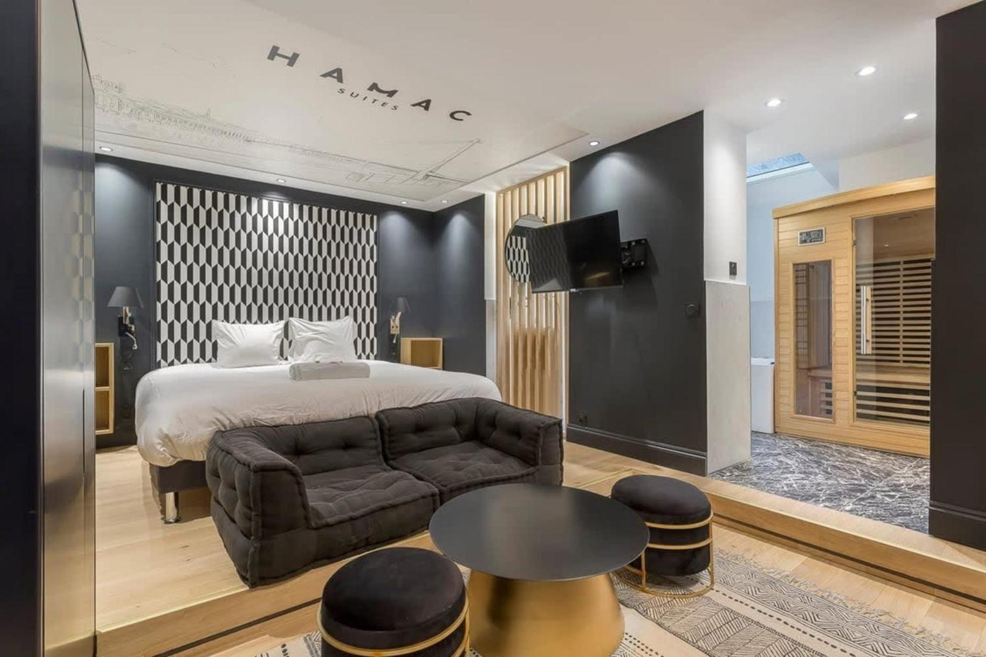 Victor Hugo Romantic Suite - Sauna Et Balneo Лион Экстерьер фото